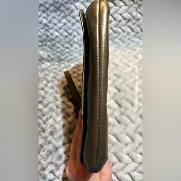 Coach Metallic Bronze Leather & Gold Tone Hardware Wristlet Clutch. - Picture 8 of 8